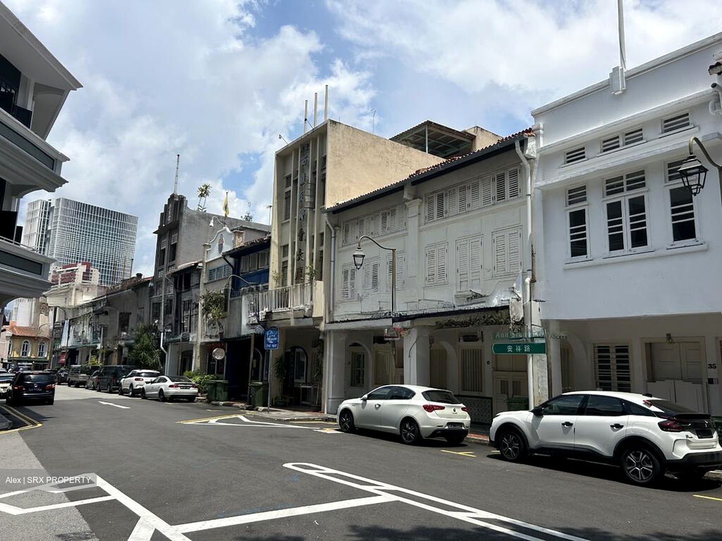 China Street (D1), Retail #528130081